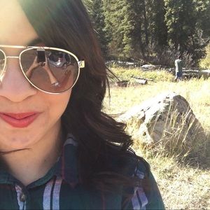 Meet your Posher, Nikki